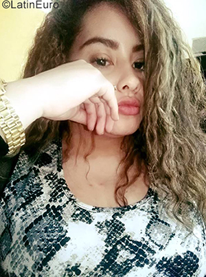 Date this happy Peru girl Alexandra from Arequipa PE1751