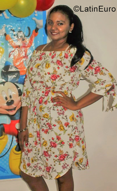 Date this tall Dominican Republic girl Gioconda from Santo Domingo DO39138