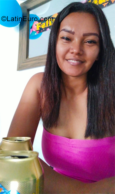 Date this funny Colombia girl Jineth from Cali CO29253