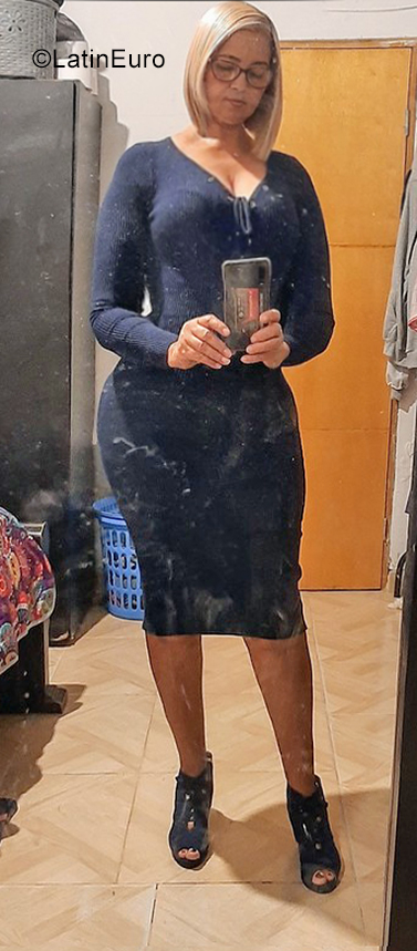 Date this funny Colombia girl Mariaclara from Barranquilla CO29573