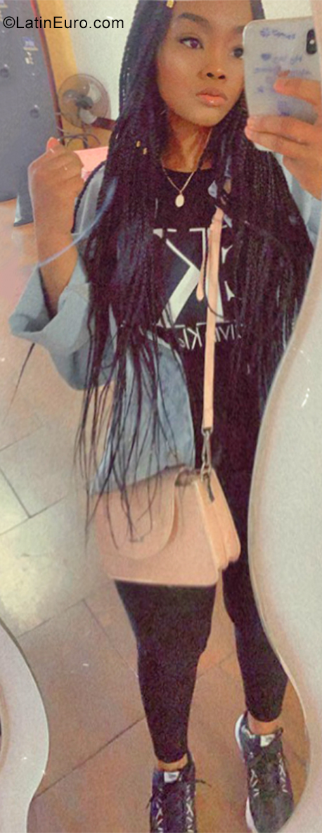 Date this voluptuous Spain girl Queen kandy from Vitoria - Gasteiz ES613