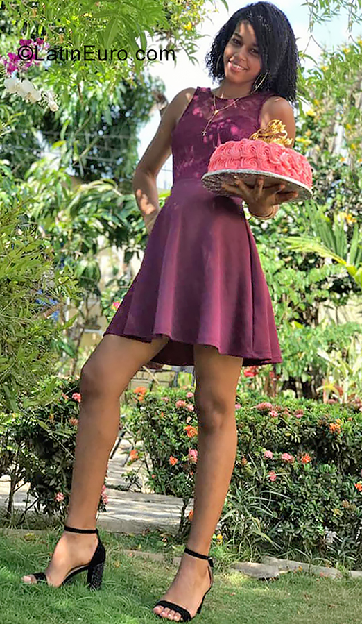 Date this exotic Dominican Republic girl Alaisha from Dajabon DO39657