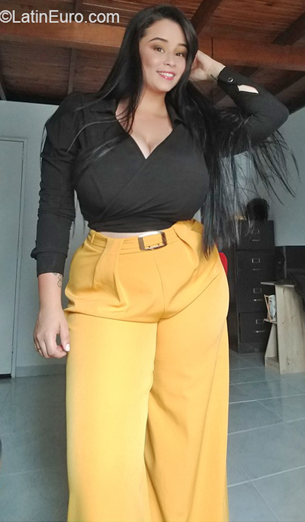 Date this georgeous Colombia girl Alejandra from Medellin CO33405
