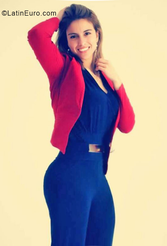 Date this young Colombia girl Luz Elena from Bogota CO30146