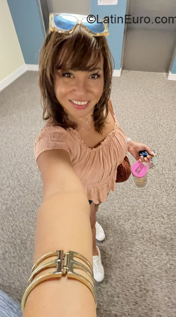 Date this foxy United States girl Stepone from Boston US21334