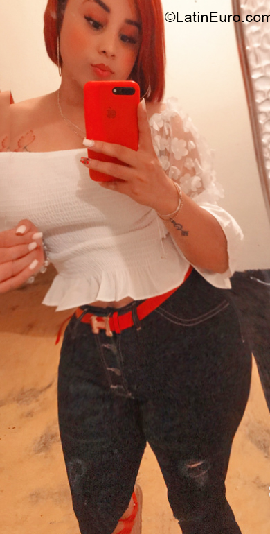 Date this gorgeous Dominican Republic girl Scarlett from Santo Domingo DO39930