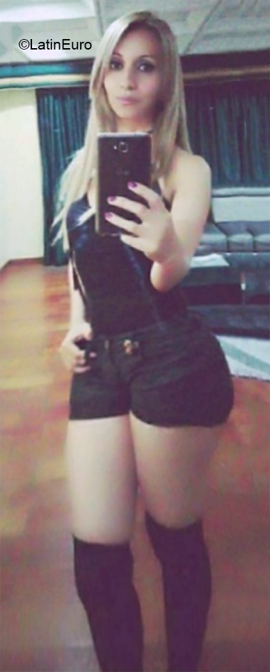 Date this sultry Colombia girl Mile from Bogota CO30641