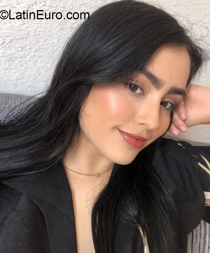 Date this gorgeous Mexico girl Karen from Tijuana MX2462
