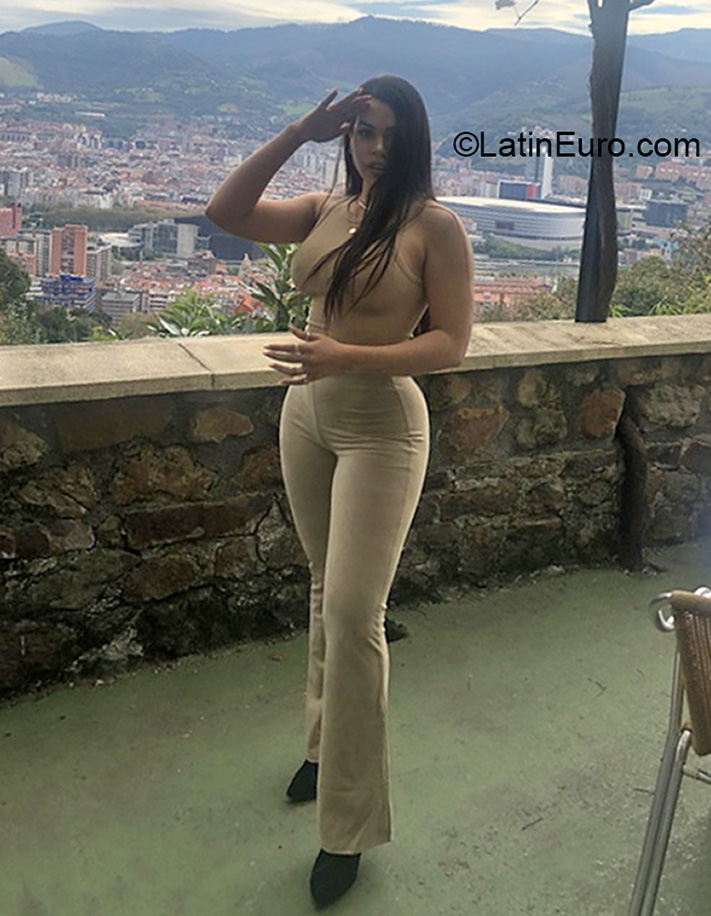 Date this passionate Colombia girl Angie from Medellin CO30677