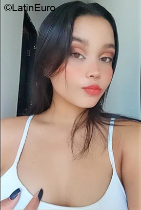 Date this funny Colombia girl Angelica from Barranquilla CO30693