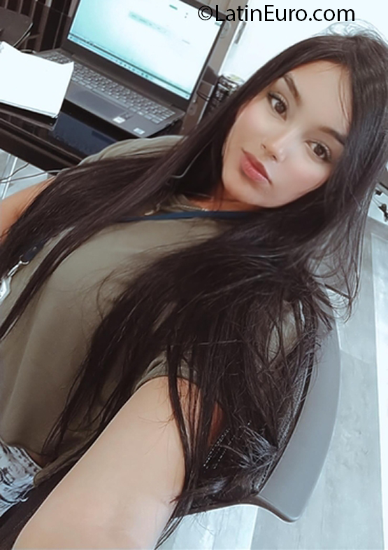 Date this cute Colombia girl Valentina from Medellin CO30716