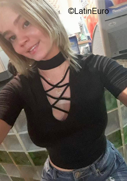 Date this pretty Peru girl Sophi from Lima PE1917