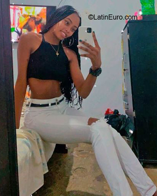 Date this georgeous Colombia girl Karla from Medellin CO30941