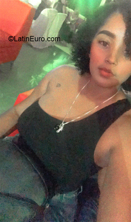 Date this passionate Dominican Republic girl Angelica from Puerto Plata DO40424