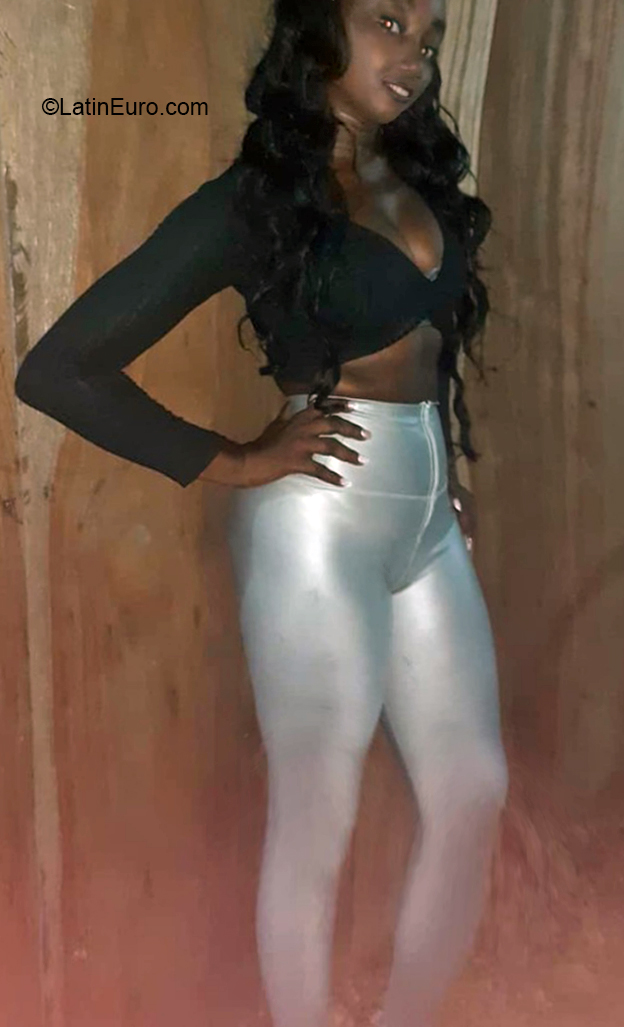 Date this charming Colombia girl Leofina from Antioquia CO31355
