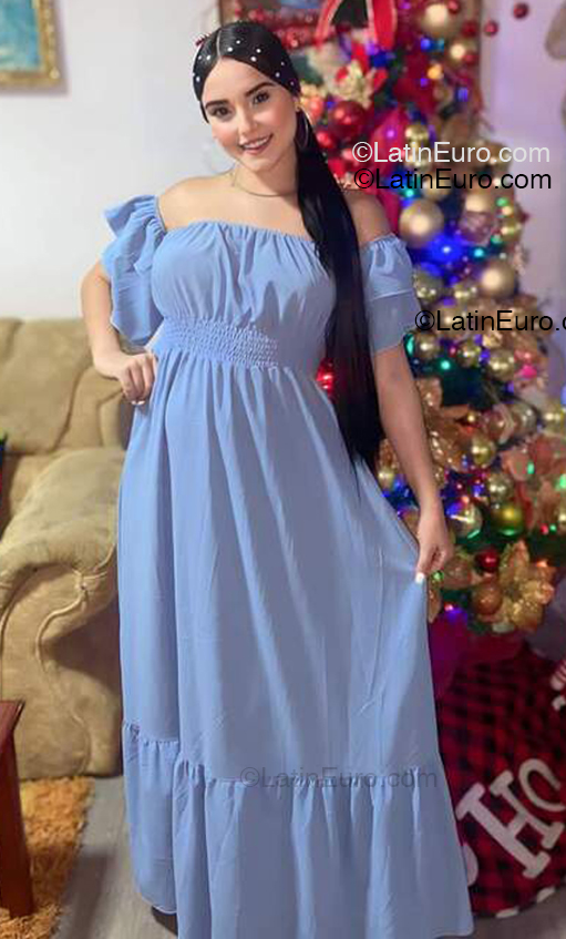 Date this foxy Venezuela girl Kimberlin from Maracaibo VE5317