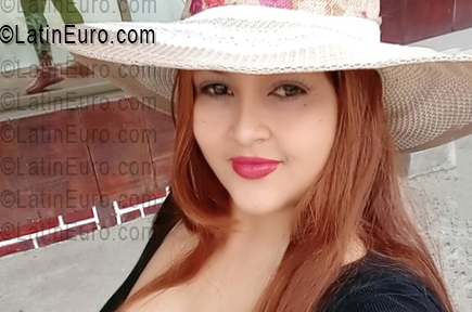 Date this exotic Colombia girl Sol from Putumayo CO33669