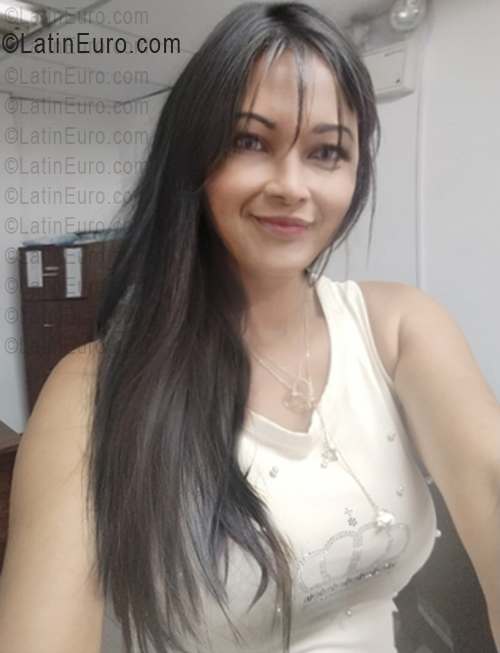 Date this funny Venezuela girl Mar from Caracas VE5509