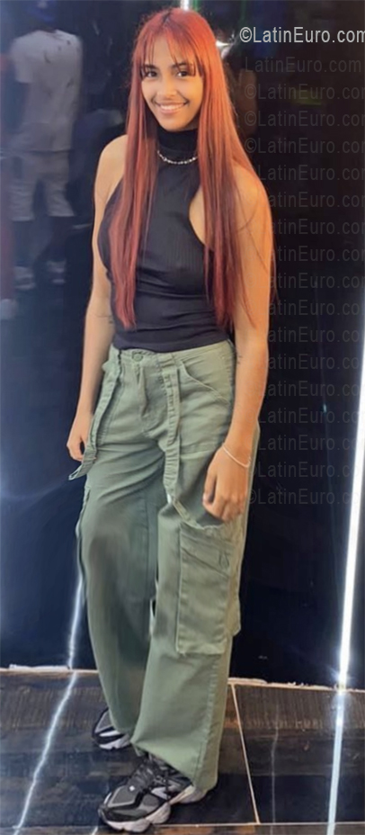 Date this georgeous Dominican Republic girl Naylea from Peralta DO56341