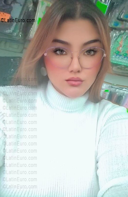Date this tall Ecuador girl Ximena from Ibarra CO33746
