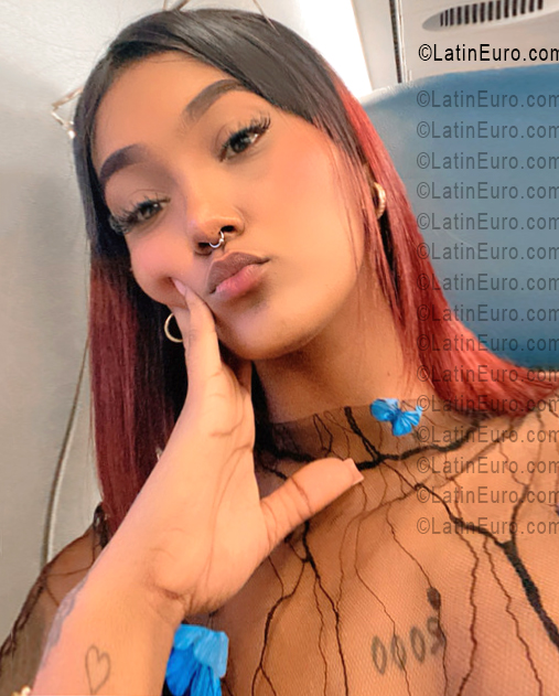 Date this beautiful Dominican Republic girl Walkis from Santiago DO56444