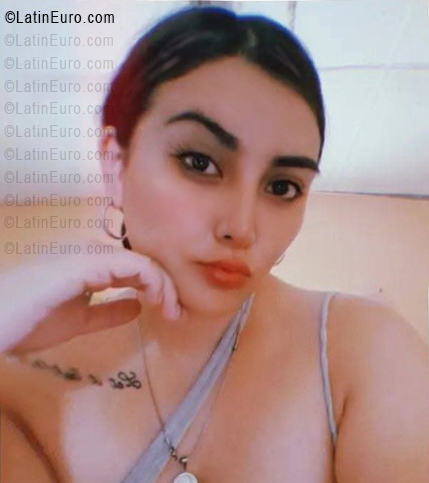 Date this beautiful Argentina girl Nina from Buenos Aires AR1012