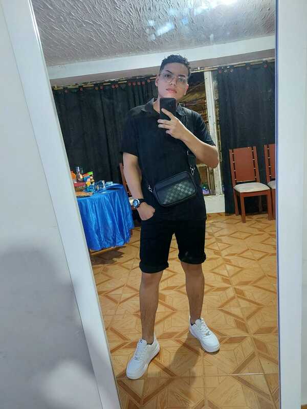 Date this georgeous Colombia man Kendell from Cali CO33749