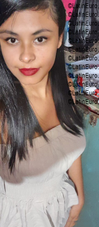 Date this young Nicaragua girl Jennifer from Managua NI337