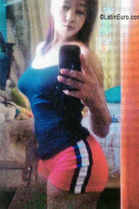 Date this stunning Dominican Republic girl Lina from Esperanza DO56541