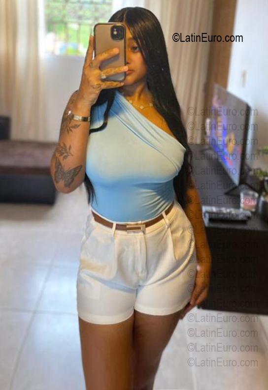 Date this fun Dominican Republic girl Rain from Santiago De Los Caballeros DO56765