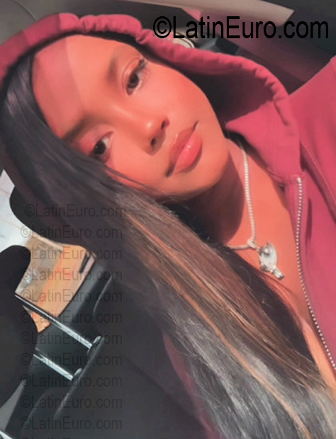 Date this sultry Dominican Republic girl Arlene from Santo Domingo DO56830