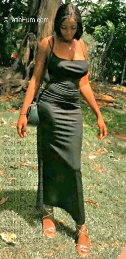 Date this exotic Dominican Republic girl Yaslin from Santo Domingo DO56914