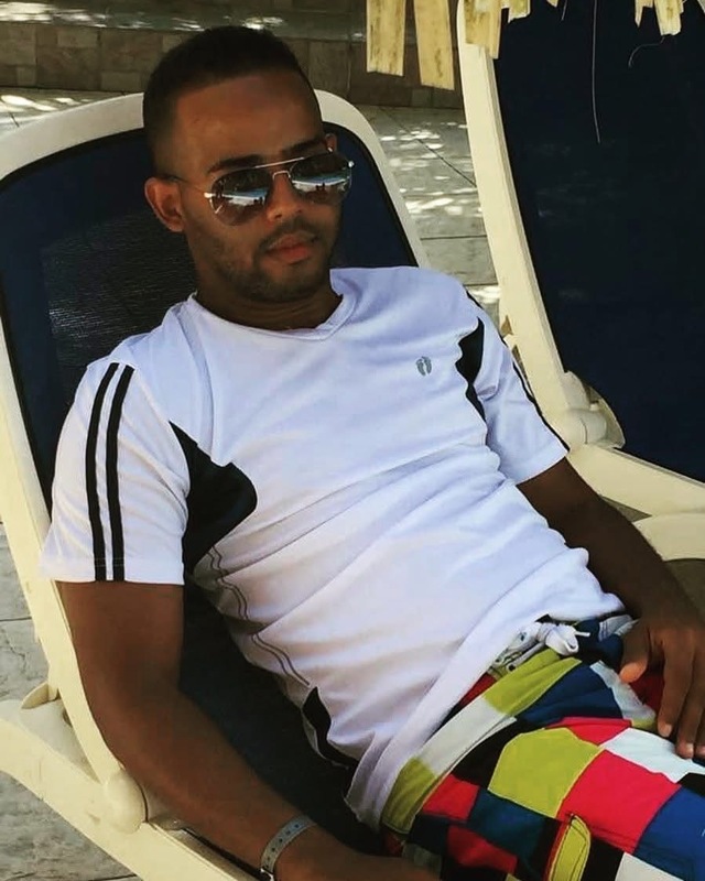 Date this funny United States man Yefri from Corona Queen US25707