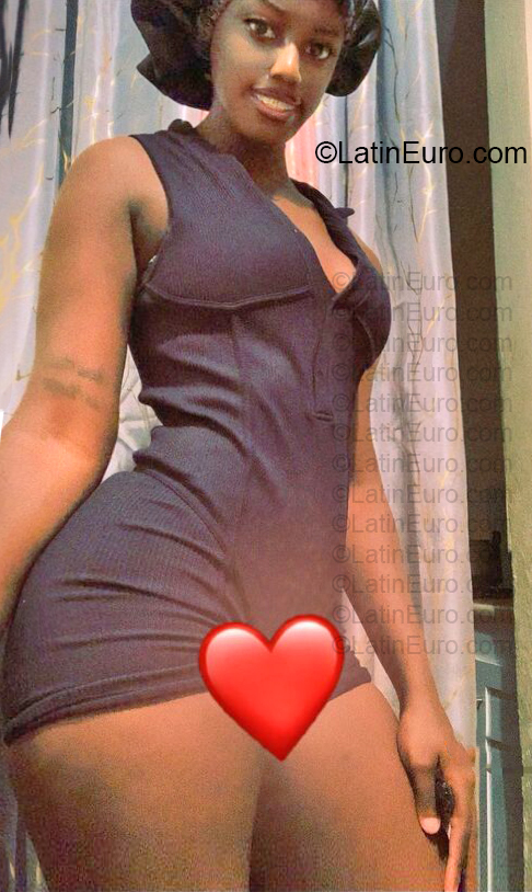 Date this georgeous Dominican Republic girl Marianny from Santo Domingo DO57011