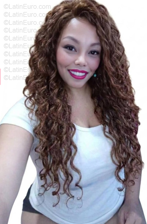 Date this hot Venezuela girl Steycy from Caracas VE5746