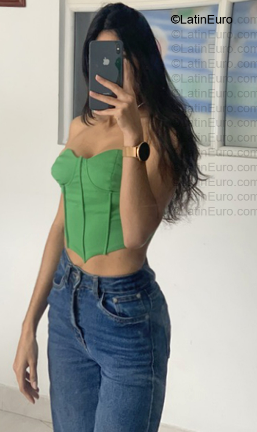 Date this beautiful Colombia girl Angie from Ocana CO33866