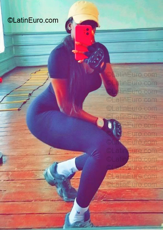 Date this passionate Dominican Republic girl Liss from La Romana DO57081