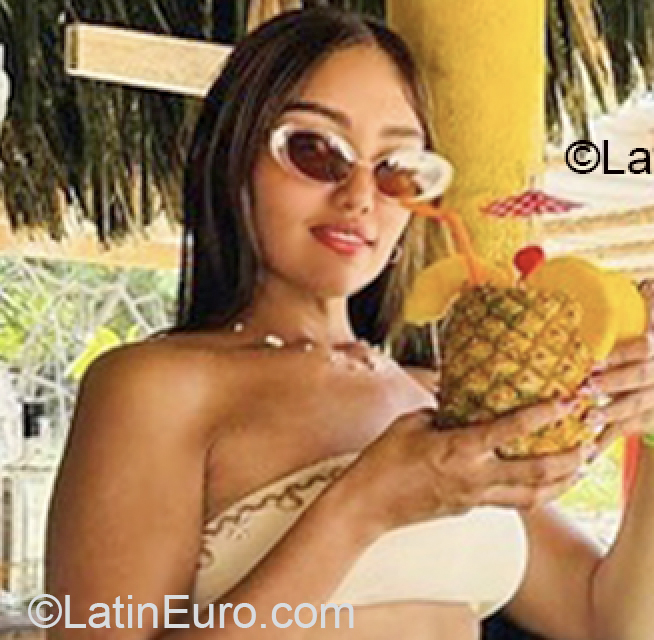 Date this good-looking Colombia girl Ile Johana from Santa Marta CO33878