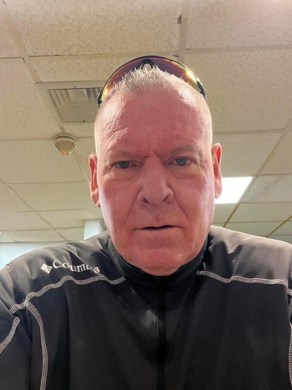 Date this georgeous United States man Hug from Corvallis US25771