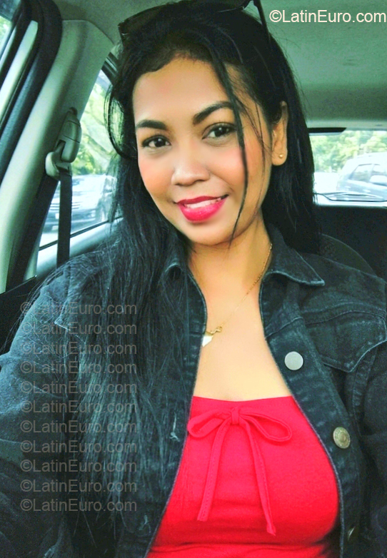 Date this tall Venezuela girl Lia from Caracas VE5752