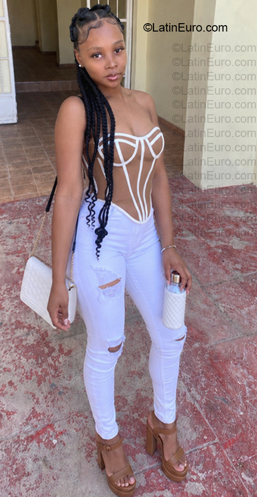 Date this exotic Dominican Republic girl Katty from Santo Domingo Norte DO57170