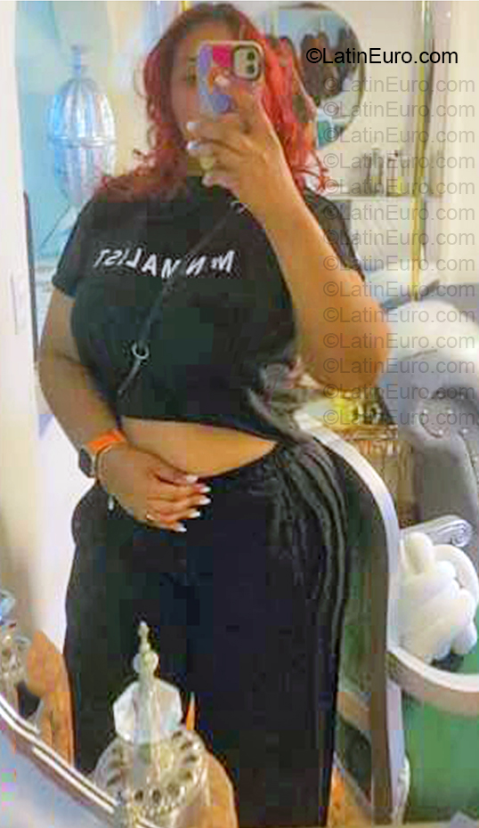 Date this happy Dominican Republic girl Aidelin from Santo Domingo DO57213